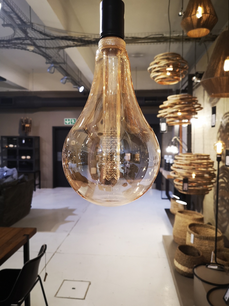 3x pendant with nice bulbs above coun...