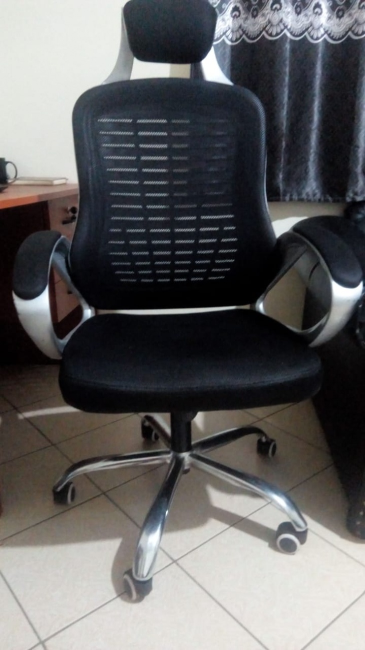 Accent chair 