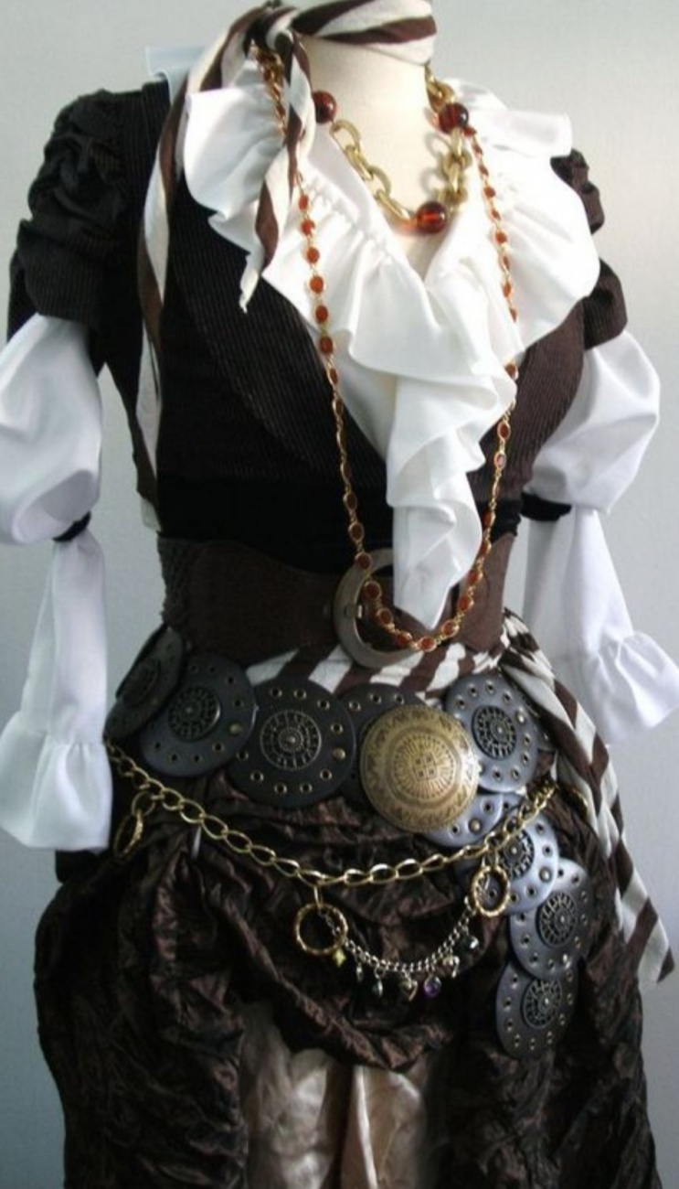 Costume