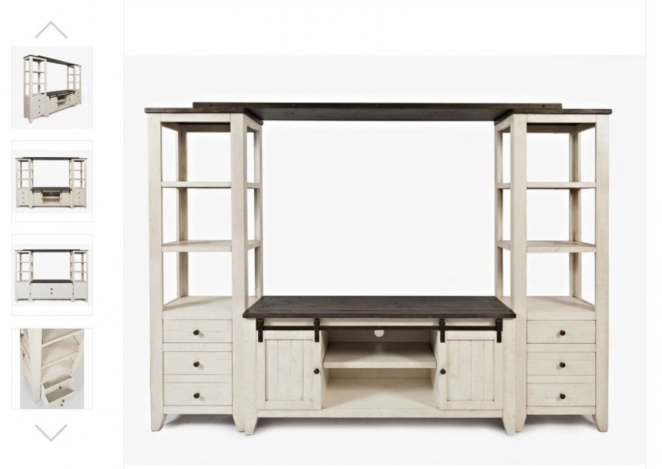 Entertainment center 