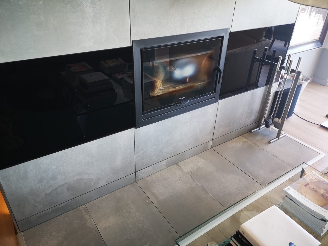 Fire place wall and mirror tint 