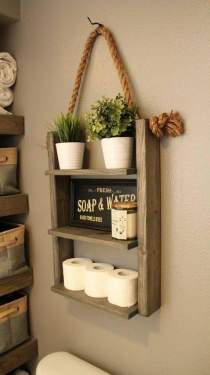 Flower Toilet paper Decor .