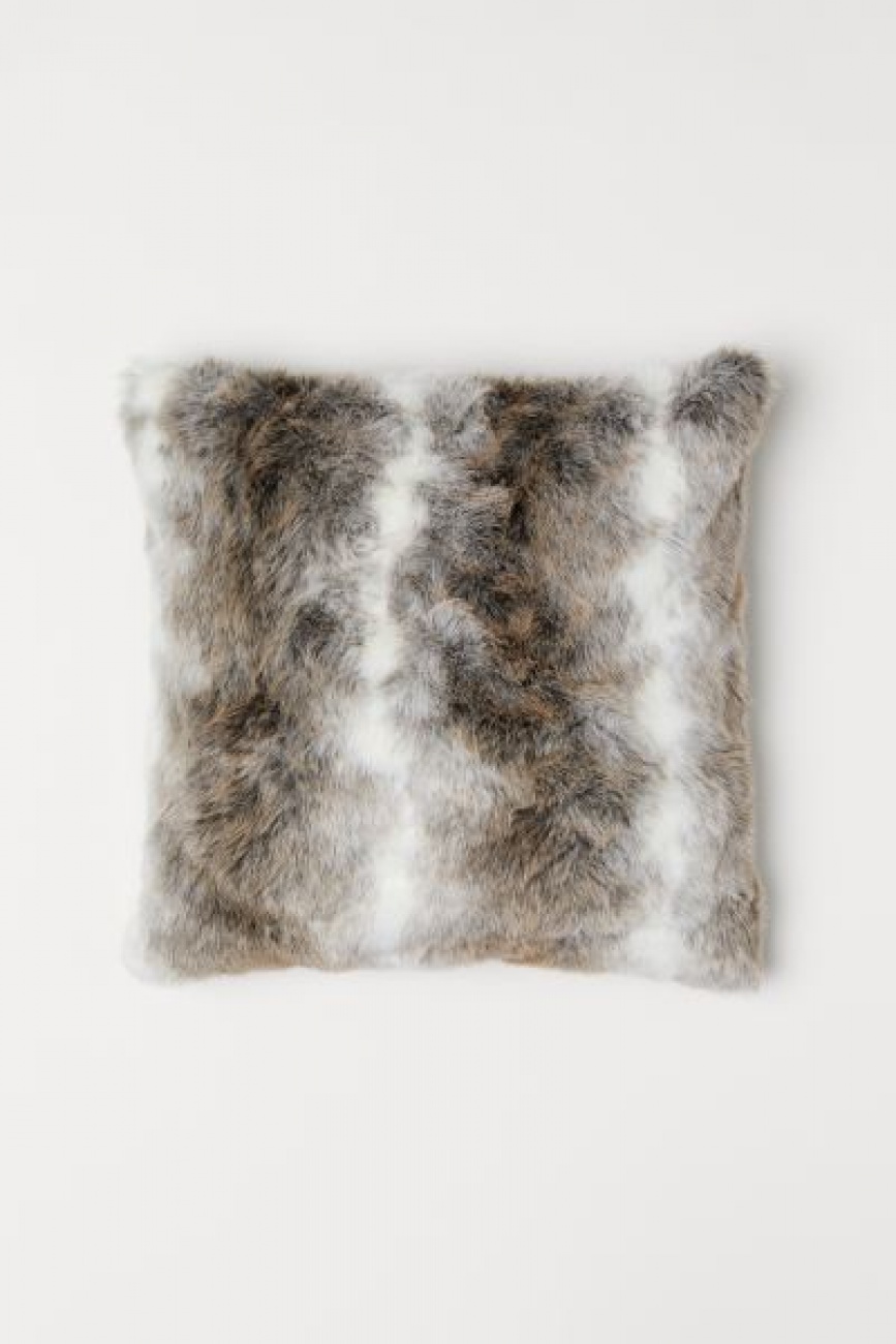 Fur cushion 