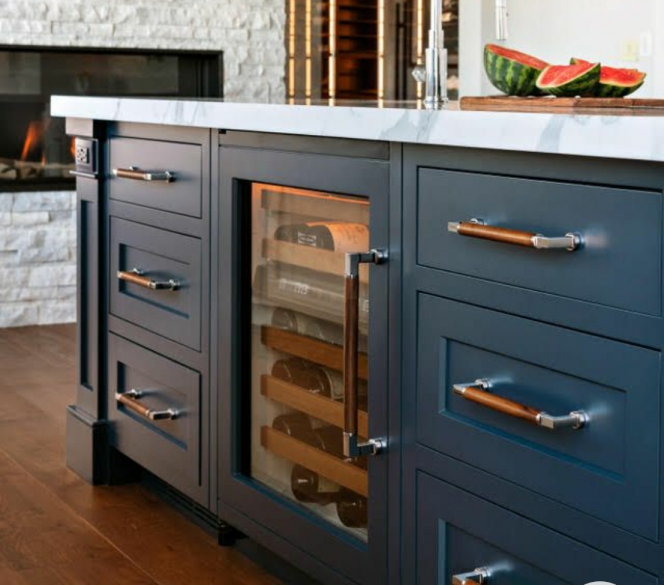 Glass door chiller - in cabinet