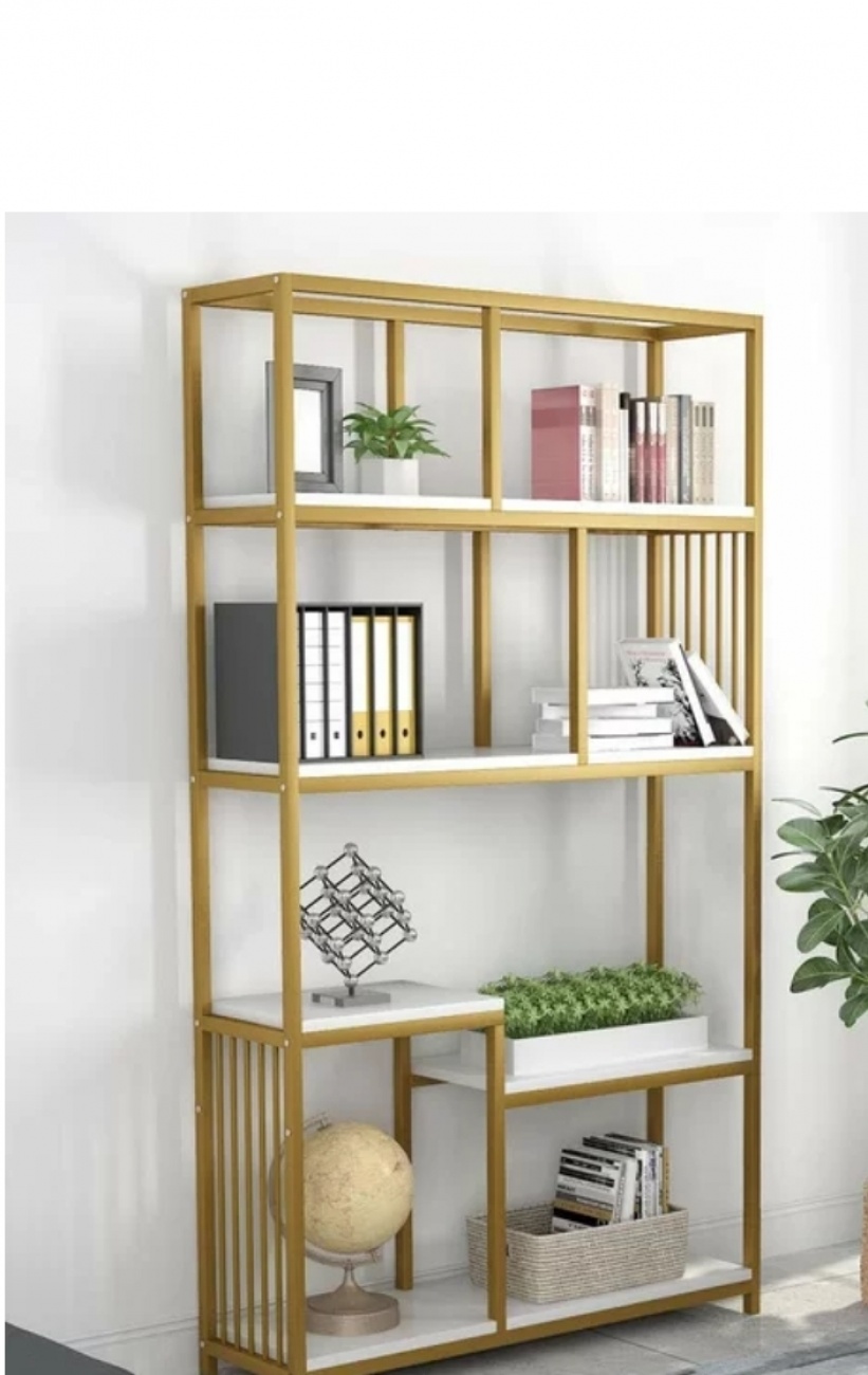 Gold Product Display