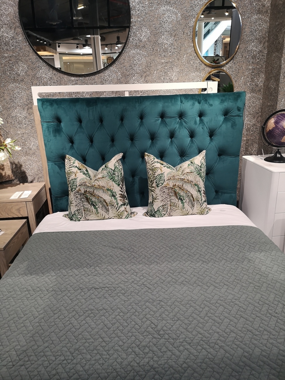 Head board 