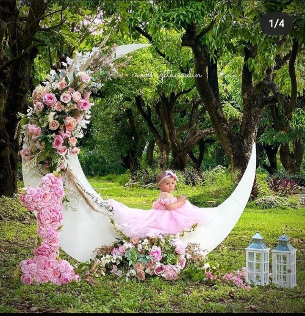 Moon decor