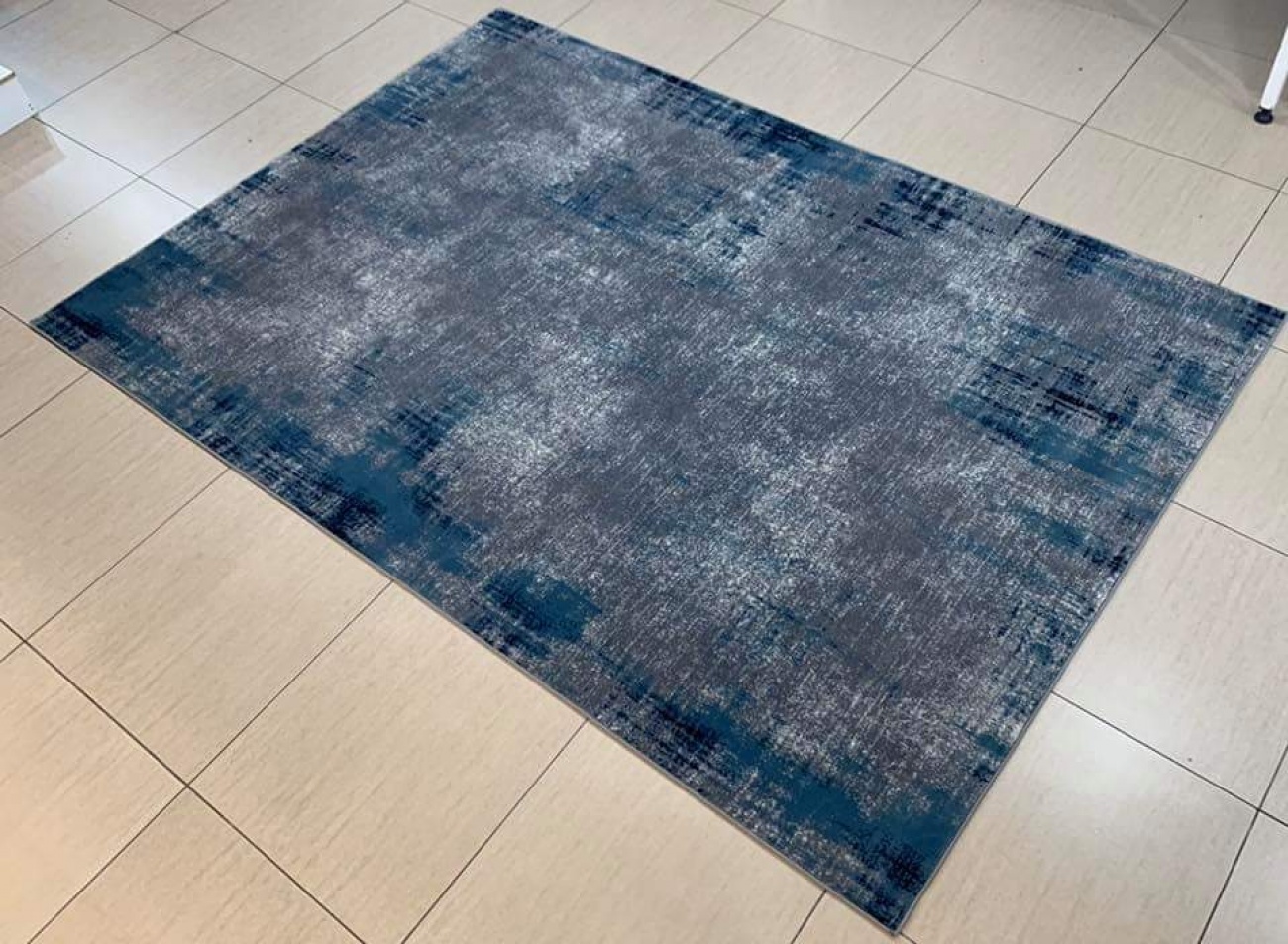 R&E rugs