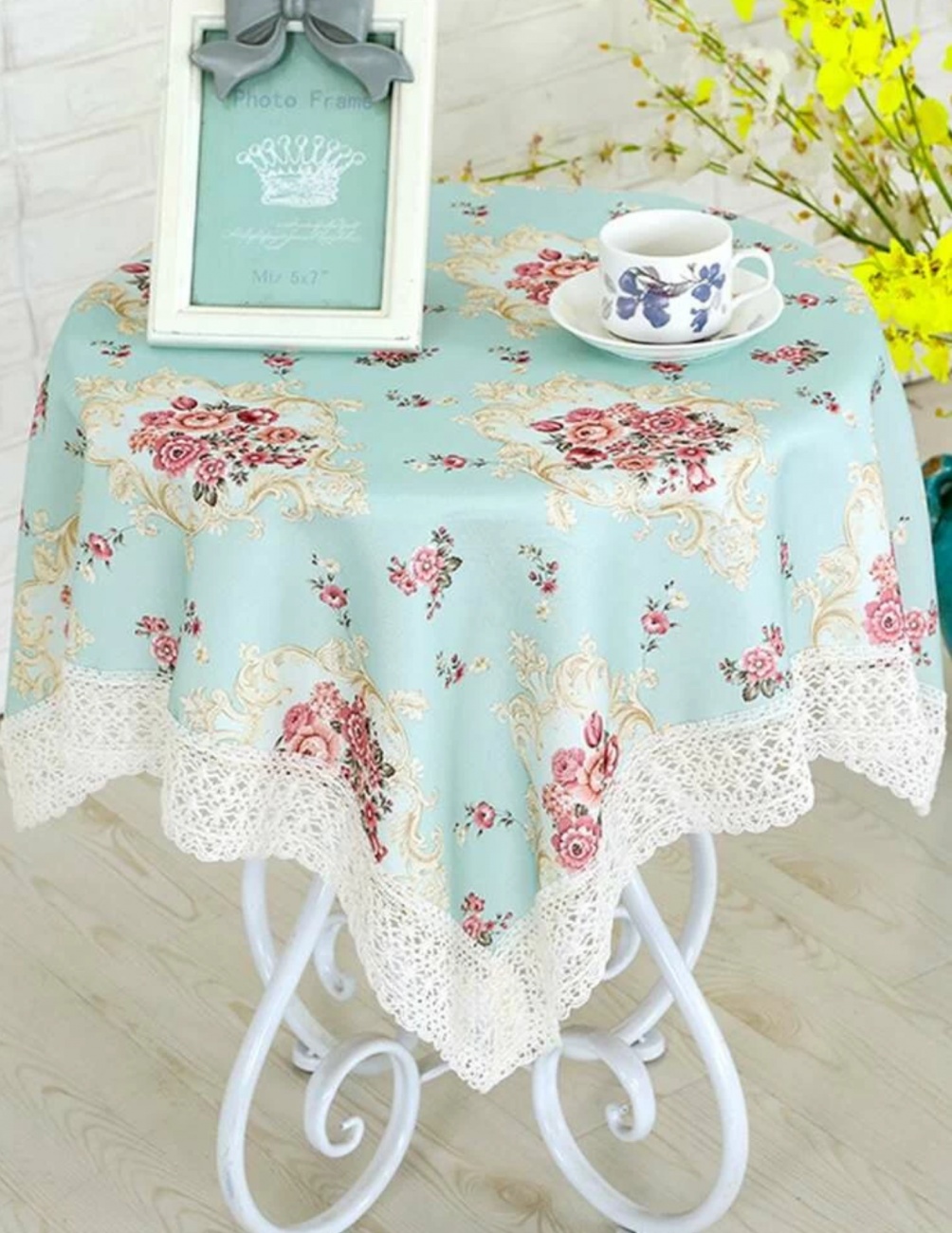 Tablecloth