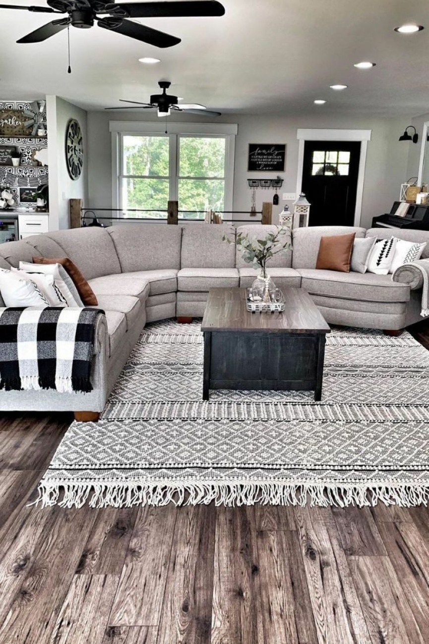 The couch I want