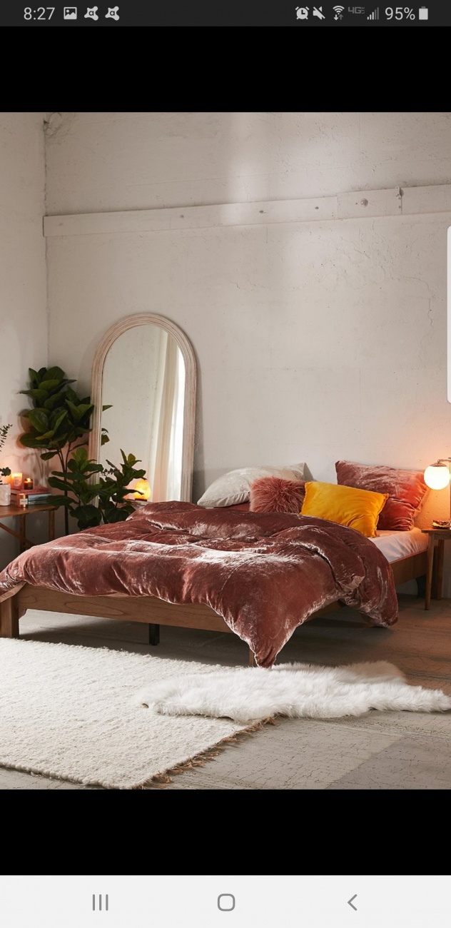 UO Bed 