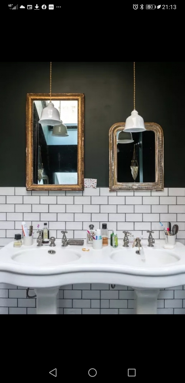 Vieux miroirs dépareillés