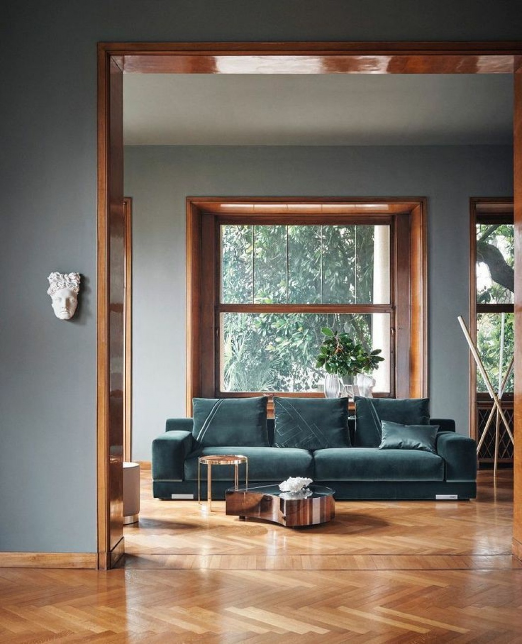Window in-between living and dining
